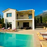 埃迪亚雷斯度假村别墅 莫斯塔